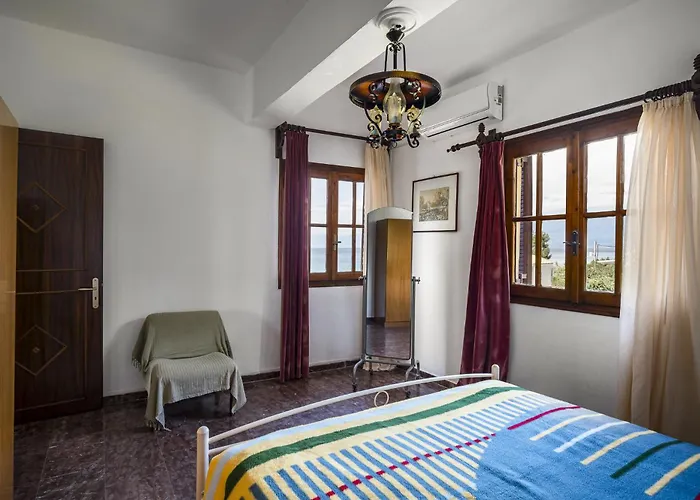 Aurora House Дом отдыха